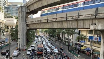 Таиланд вводит ограничение на проезд в общественном транспорте в размере 20 бат