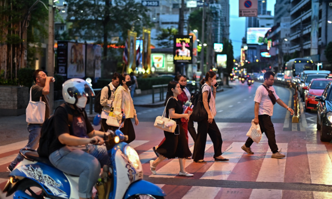 Таиланд намерен повысить минимальную заработную плату почти до 12 долларов в день со следующего месяца - Бизнес-новости Таиланда