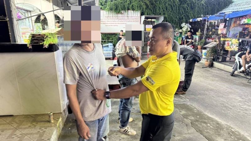 Три человека арестованы за наркотики на Бангле