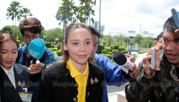 У министров Бхумджайтхая положительный результат теста на Covid