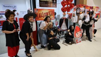 Акция в честь Хэллоуина привлекает внимание к поддержке банков крови в Накхонратчасиме