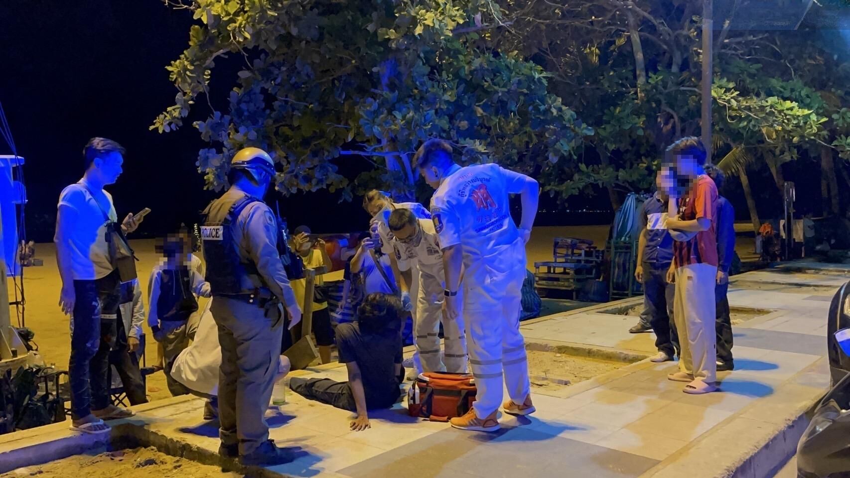 Битва на пляже Джомтьен: подросток из Паттайи остался один в драке на песке