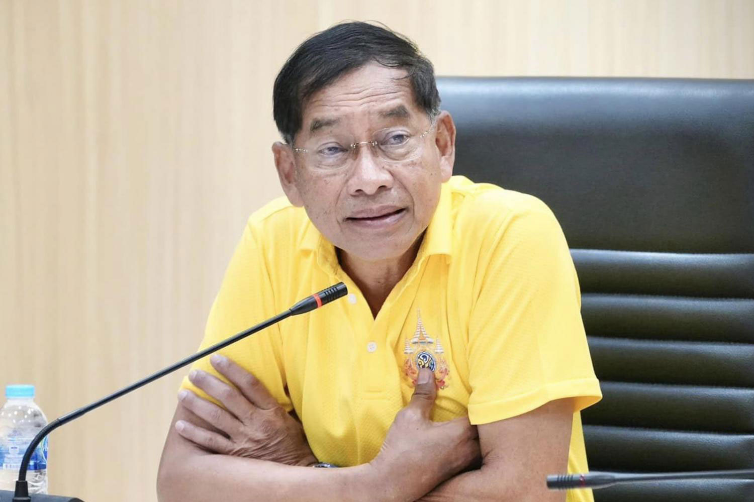 Выпал, как горячая картофелина