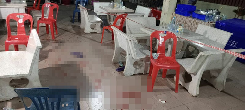 Женщина напала на должника на похоронах в Сонгкхле, пострадавший в критическом состоянии