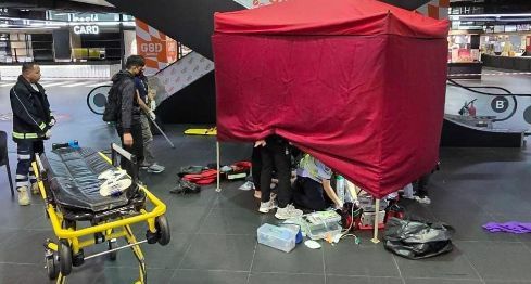 Женщина разбилась насмерть с пятого этажа торгового центра в Бангкоке