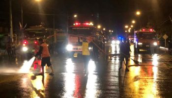 Застрявшие туристы спасены от внезапного наводнения в таиландской провинции Утайтхани