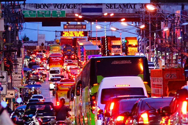 Контрабанда бензина из Малайзии все еще обнаружена на границе Таиланда