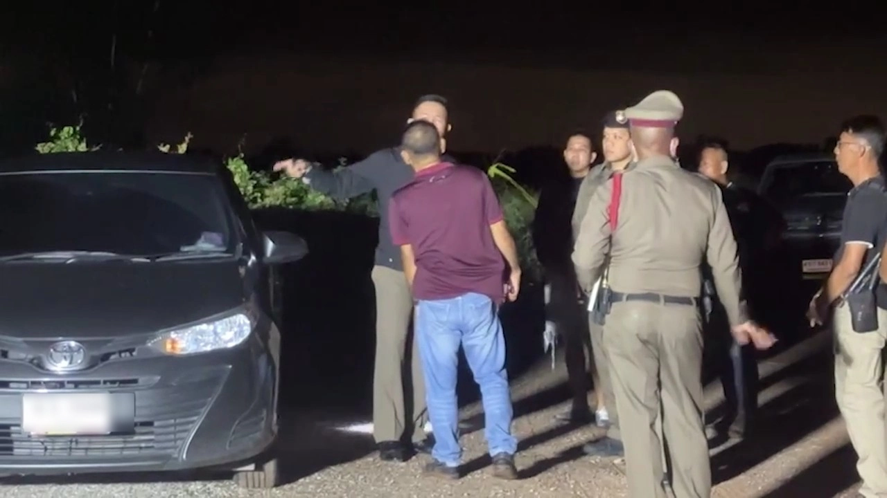 Молодая учительница трагически погибла от рук бывшего парня в Чаченгсао