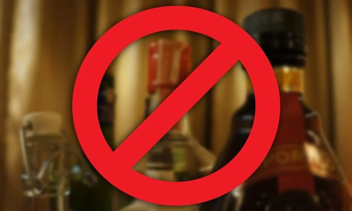 Нет времени на выпивку: Таиланд провозглашает трезвость 24-часовым запретом на употребление алкоголя