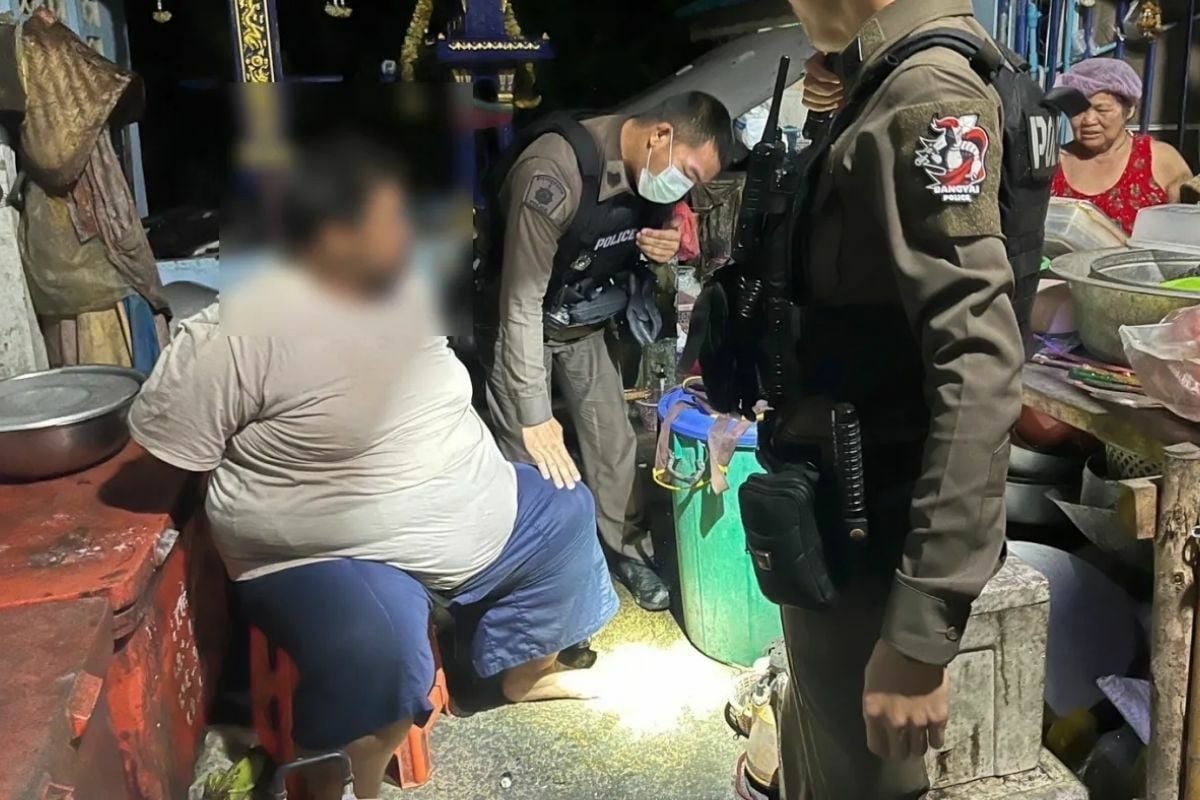 От гриля к золоту: продавец курицы взъерошил перья при ограблении недалеко от Бангкока