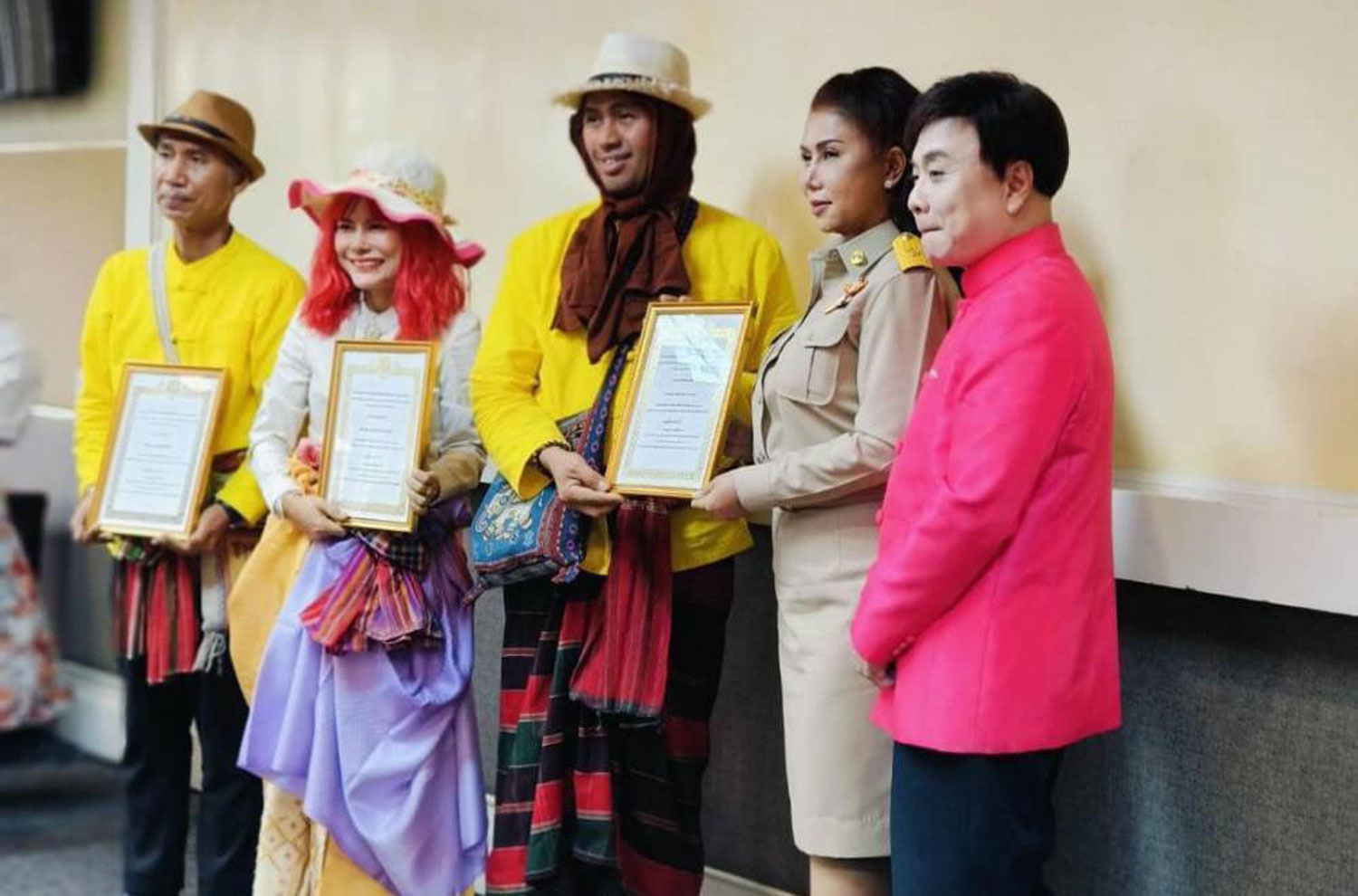 Отказы, выданные в связи с присуждением премии "Влиятельный человек"