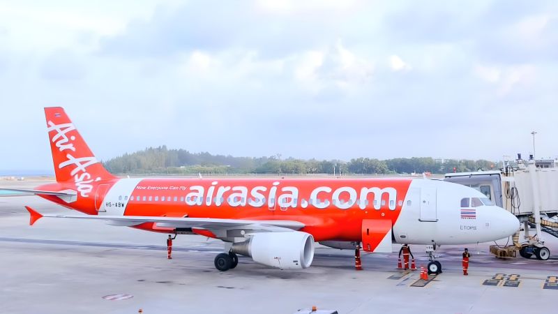 Первые рейсы AirAsia из Сиемреапа и Ченная приземлились на Пхукете