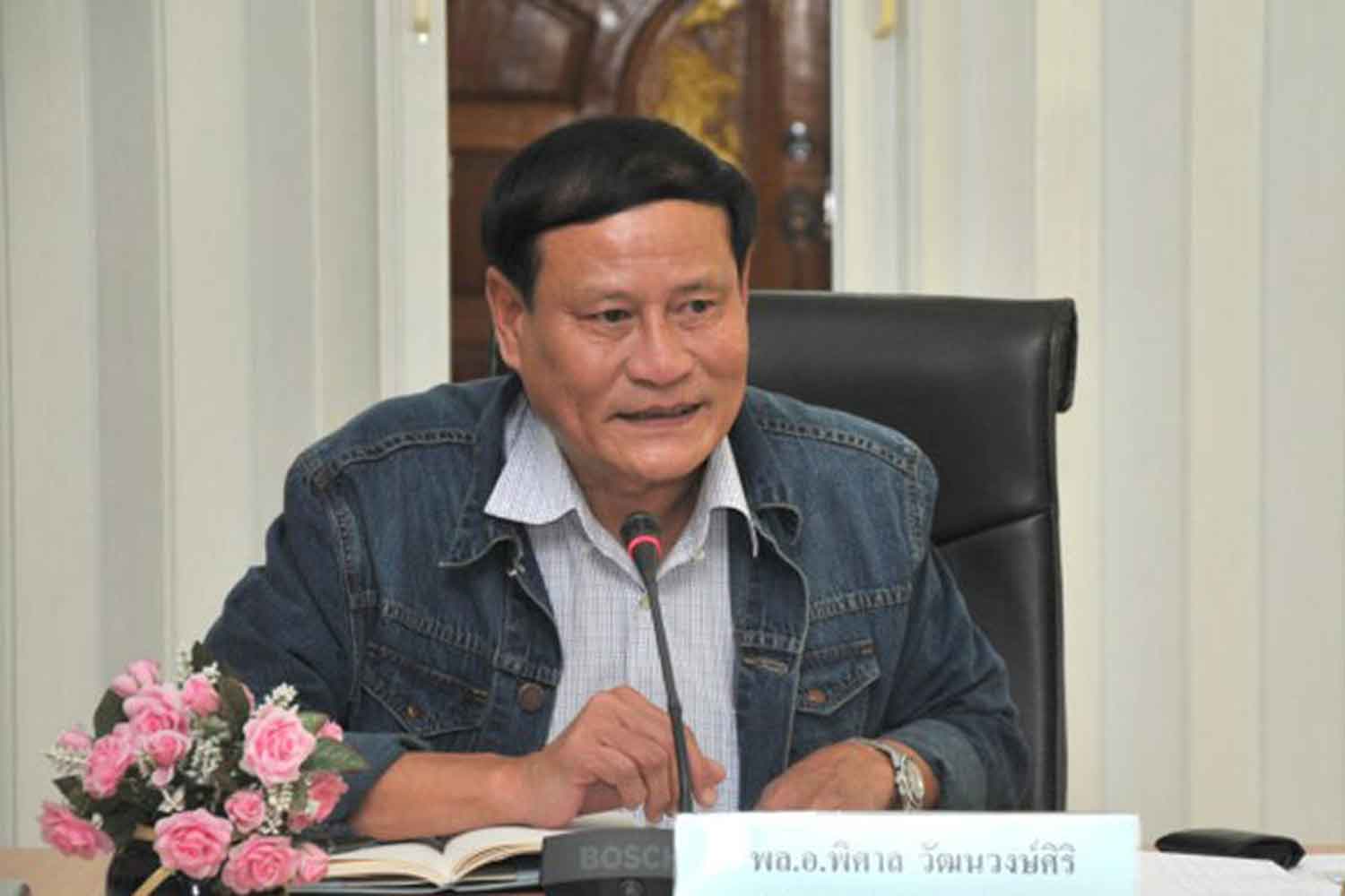 Писалу может грозить высылка из страны за пропуска судебного заседания