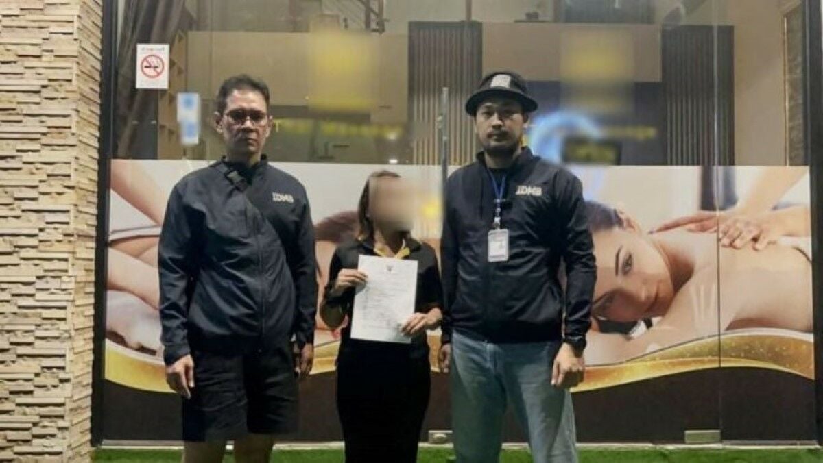 Полиция арестовала женщину за мошенничество с колл-центром и отмывание денег