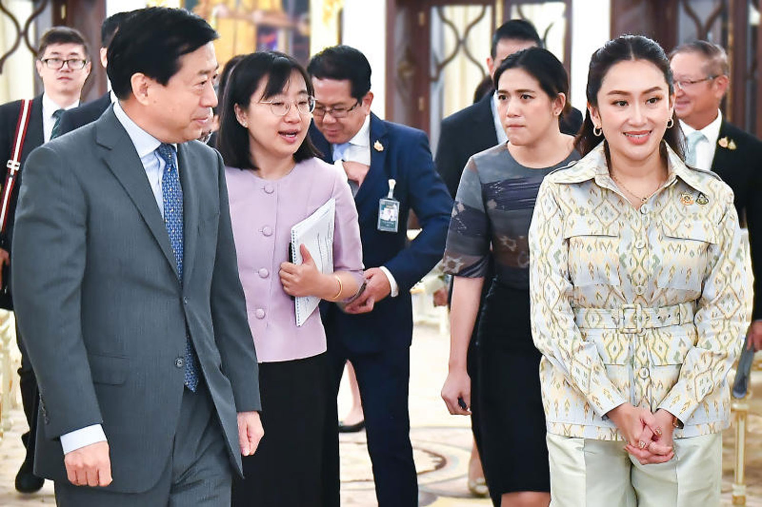 Премьер-министр судит Китай на базе запуска 6G