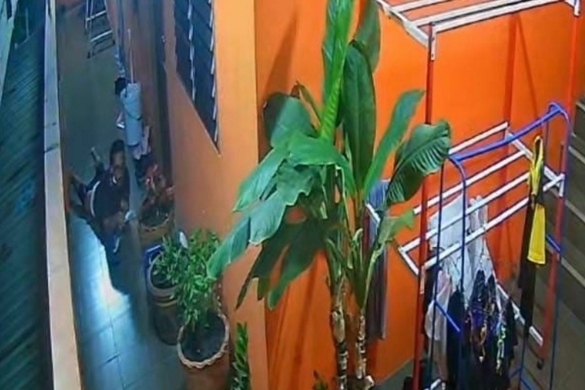 Придурок-перевертыш: камеры видеонаблюдения поймали единственного подозреваемого в скандале в Нонтхабури