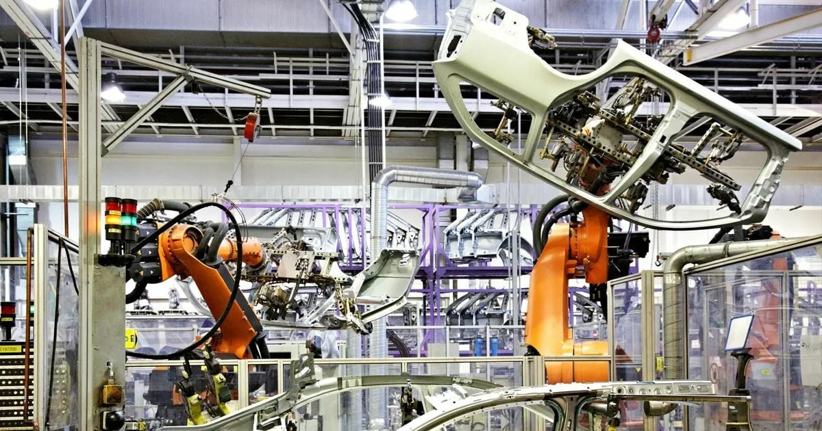 Производство автомобилей в Таиланде резко затормозилось из-за резкого спада