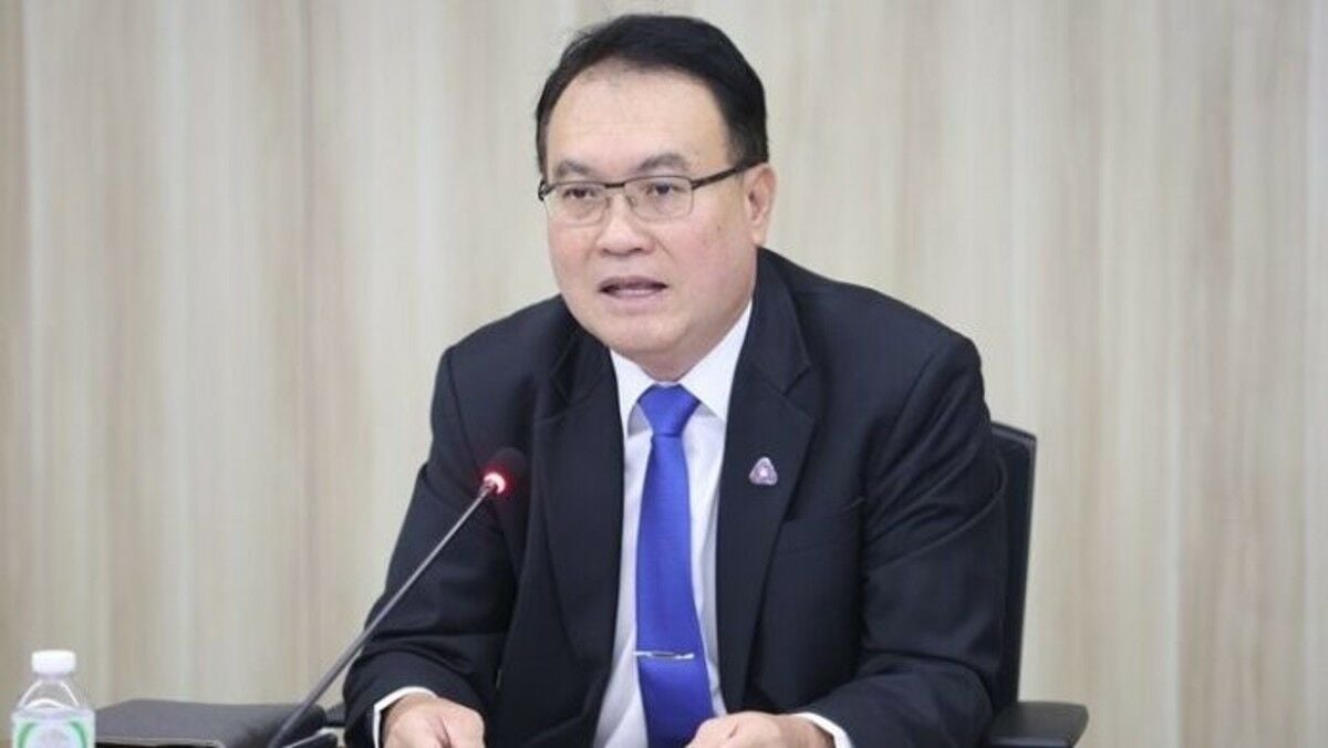 Промышленная уверенность Таиланда падает из-за наводнений, обрушившихся на экономику