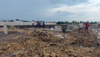 Рабочий-строитель погиб после удара молнии в Патхум-Тани