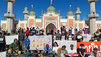 Разговоры о резне в Такбае, но никаких действий.