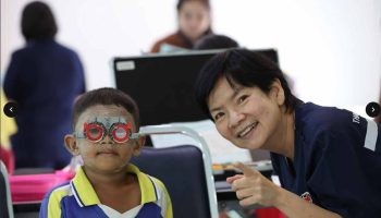 Тайский офтальмолог получил престижную премию Генри Дэвисона