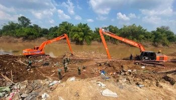 Тело пропавшего ребенка найдено при обрушении дома в Сукхотаи