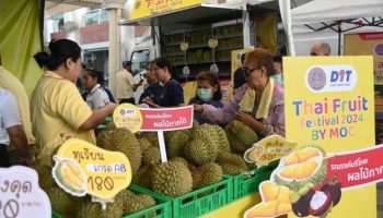 Фруктовый сезон в Таиланде заканчивается, и цены стремительно падают
