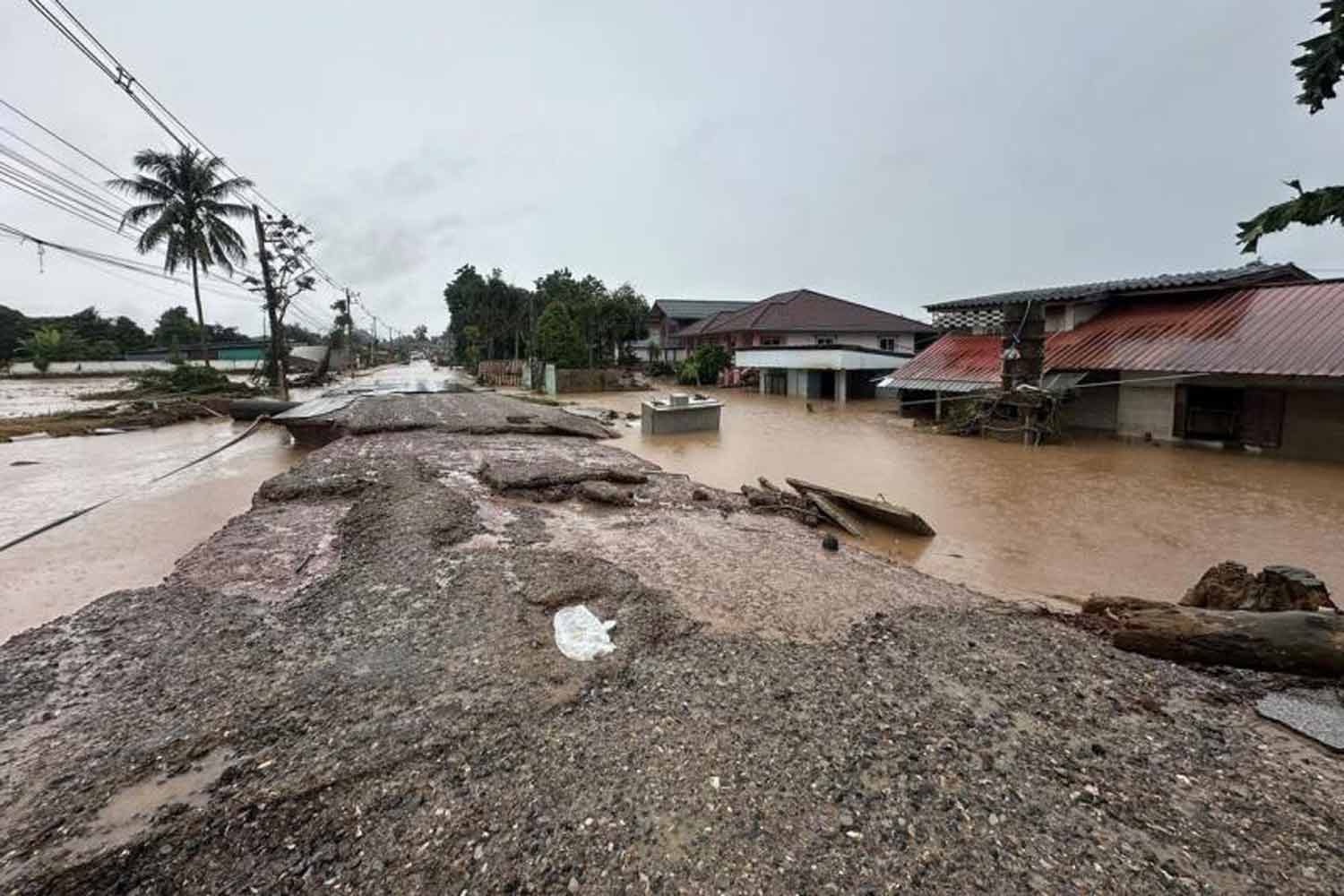 Чианграй готовится к большему стоку воды