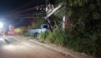 Авария пикапа в Чонбури привела к взрыву трансформатора со смертельным исходом