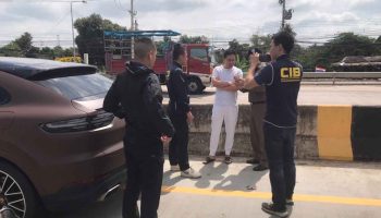 Адвокат, жена арестована по подозрению в мошенничестве и отмывании денег