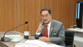 Для пересмотра конституции в 2017 году необходимо провести три референдума