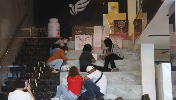 Замороженные активы задерживают возмещение командировочных дилерам iCon Group