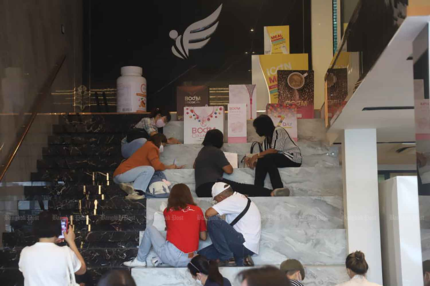 Замороженные активы задерживают возмещение командировочных дилерам iCon Group