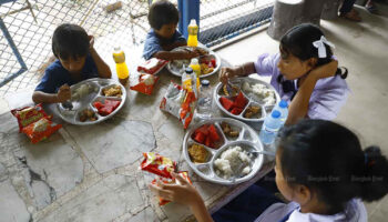 Министр приветствует программу бесплатных обедов