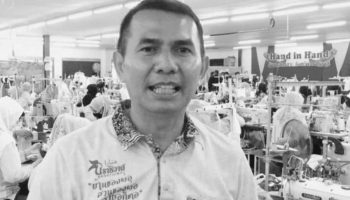 Мэр Наратхивата смертельно ранен на швейной фабрике