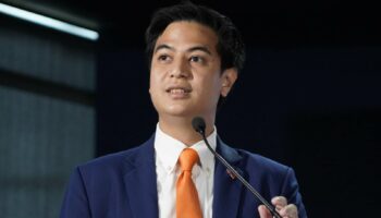 Народная партия избегает протестов и выступает за парламентскую реформу