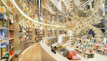 Переворачивание страниц: книжный рынок Таиланда пишет историю возвращения к 2025 году