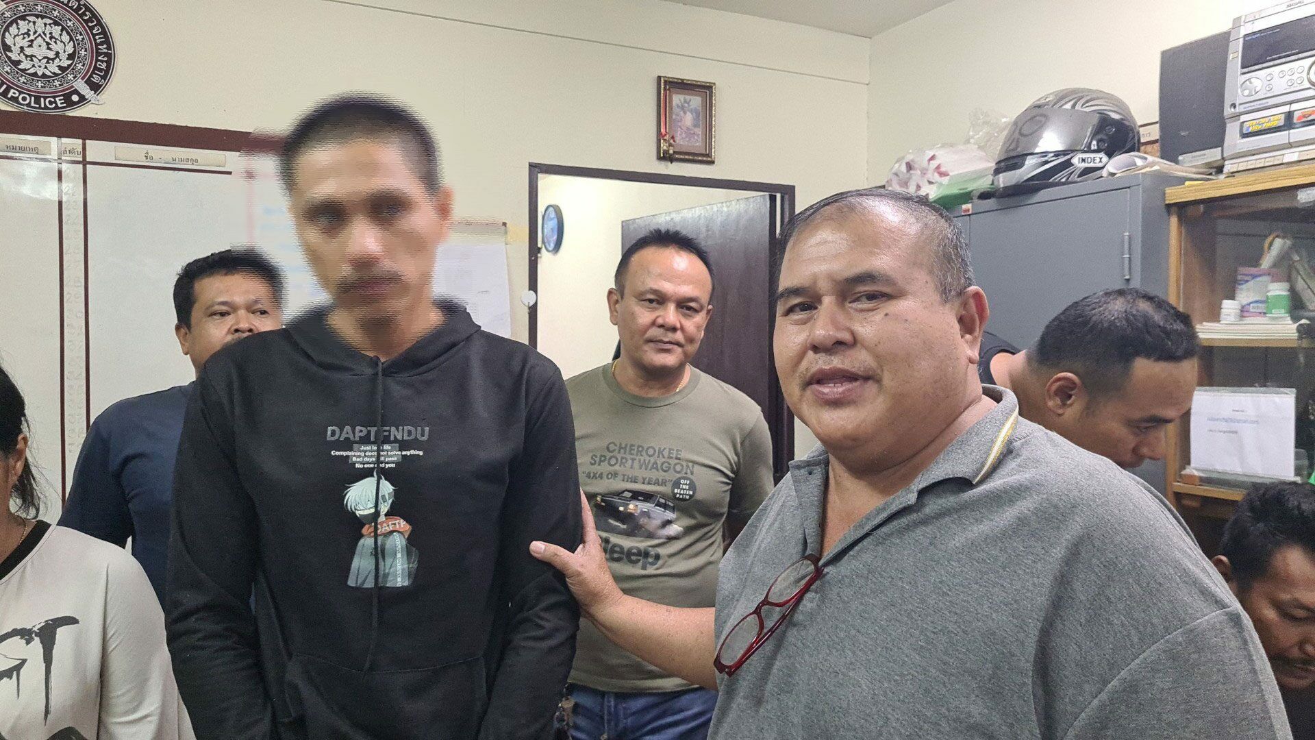 Похититель счетчика воды в Хатъяе провалился с крыши во время полицейской погони