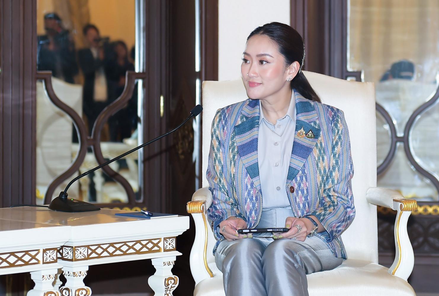 Премьер-министр занимается спорным морским районом