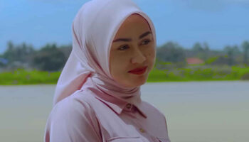 Сотрудники исправительных учреждений Таиланда обеспечивают надлежащий уход за задержанным малазийским певцом