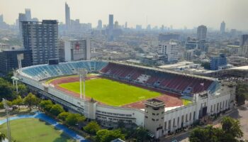 Старый национальный стадион рассматривается как концертная площадка