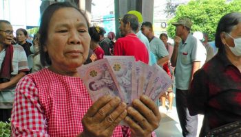 Схема раздачи наличных в Таиланде подвергается тщательному анализу перед выборами