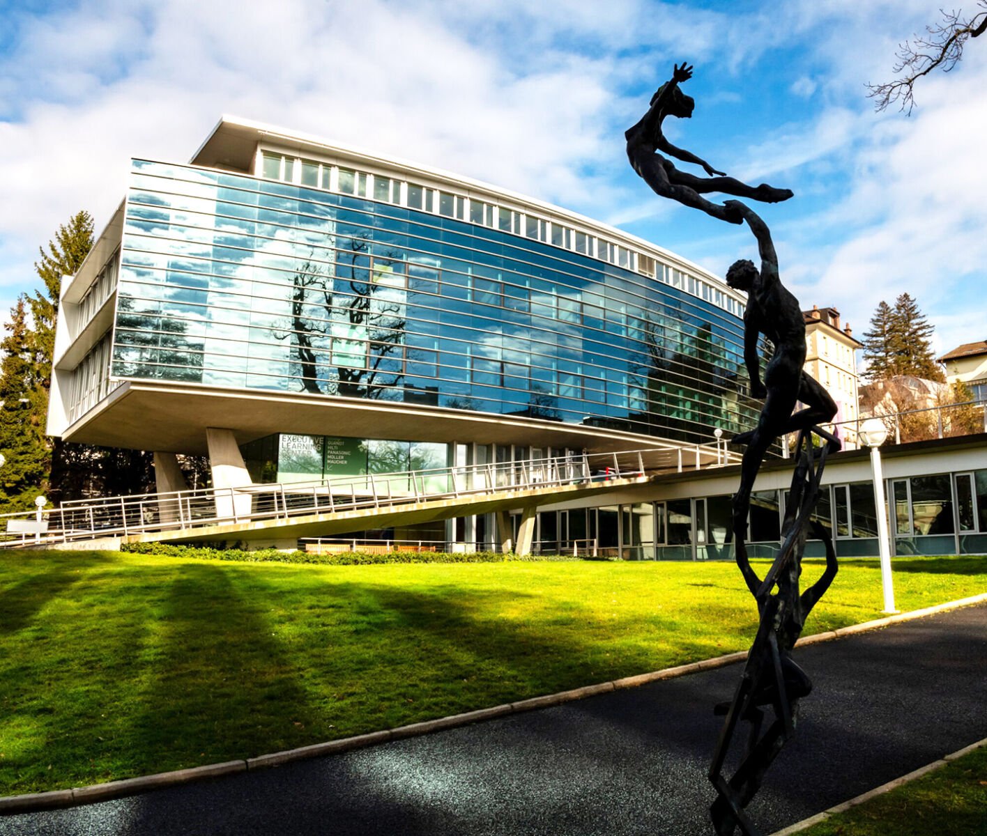 Таиланд буксует в глобальной цифровой гонке: срочная перестройка технологической политики