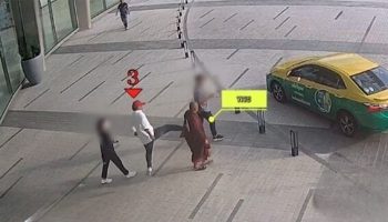 Тайский монах подвергся нападению у здания телеканала Channel 8 в Бангкоке (видео)