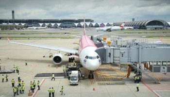 Тайским авиакомпаниям приказали работать на полную мощность в связи с новогодним всплеском турпотока