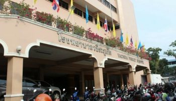 Французский турист серьезно пострадал после попытки самоубийства в отеле на Пхукете