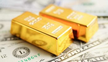 Цены на золото в Таиланде падают, поскольку покупатели спешат заработать на ювелирных изделиях