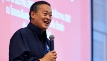 Бывший премьер-министр Сретта оправдан в связи со скандалом с назначением начальника полиции