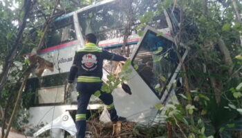 В результате аварии автобуса Бангкок -Лоэй в Чумпхе погиб один человек