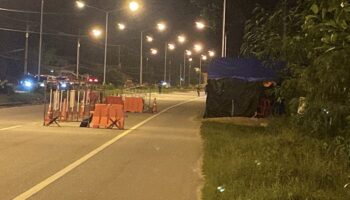 В результате взрыва самодельной бомбы на базе в Наратхивате пострадали четыре офицера